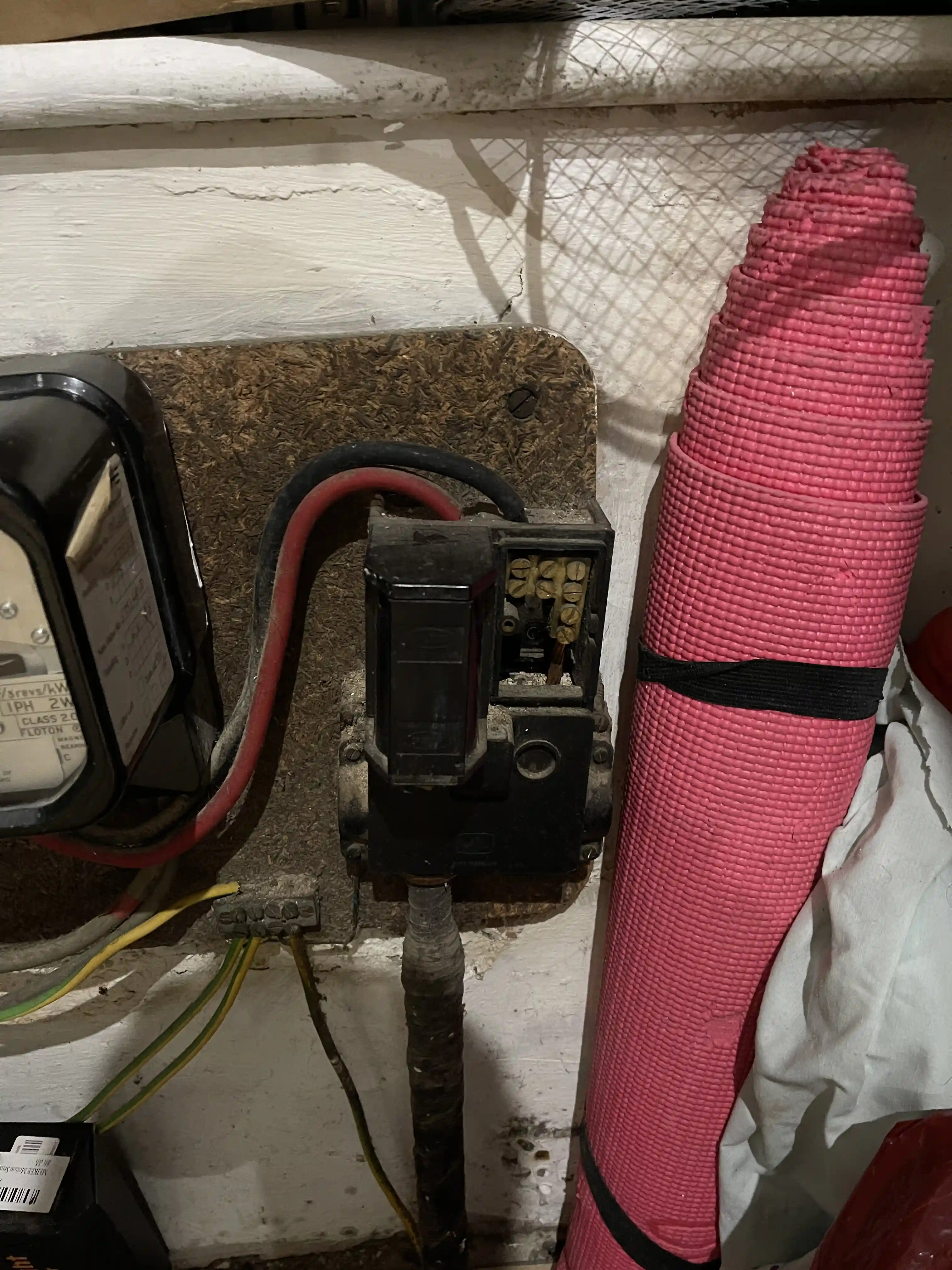 Emergency Electrician 24 hour Newhaven